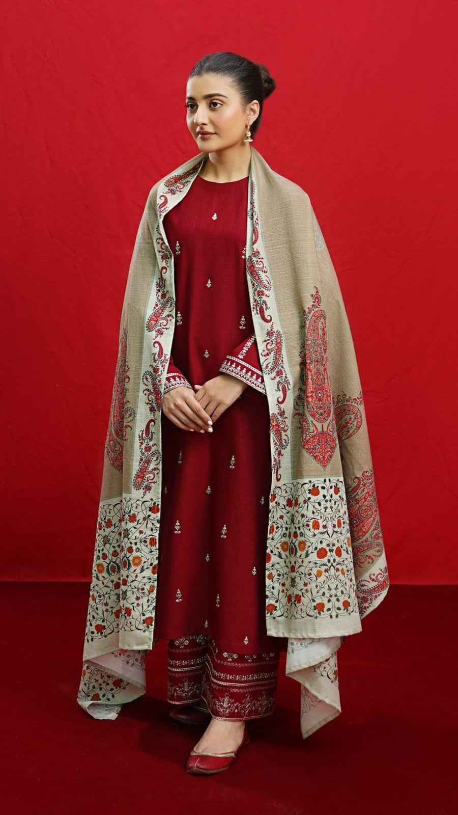 URGE Pure Airjet Lawn Embroidered 3PC Suit with Digital Printed Lawn Dupatta – U - Women's Fashion available at Ghar
